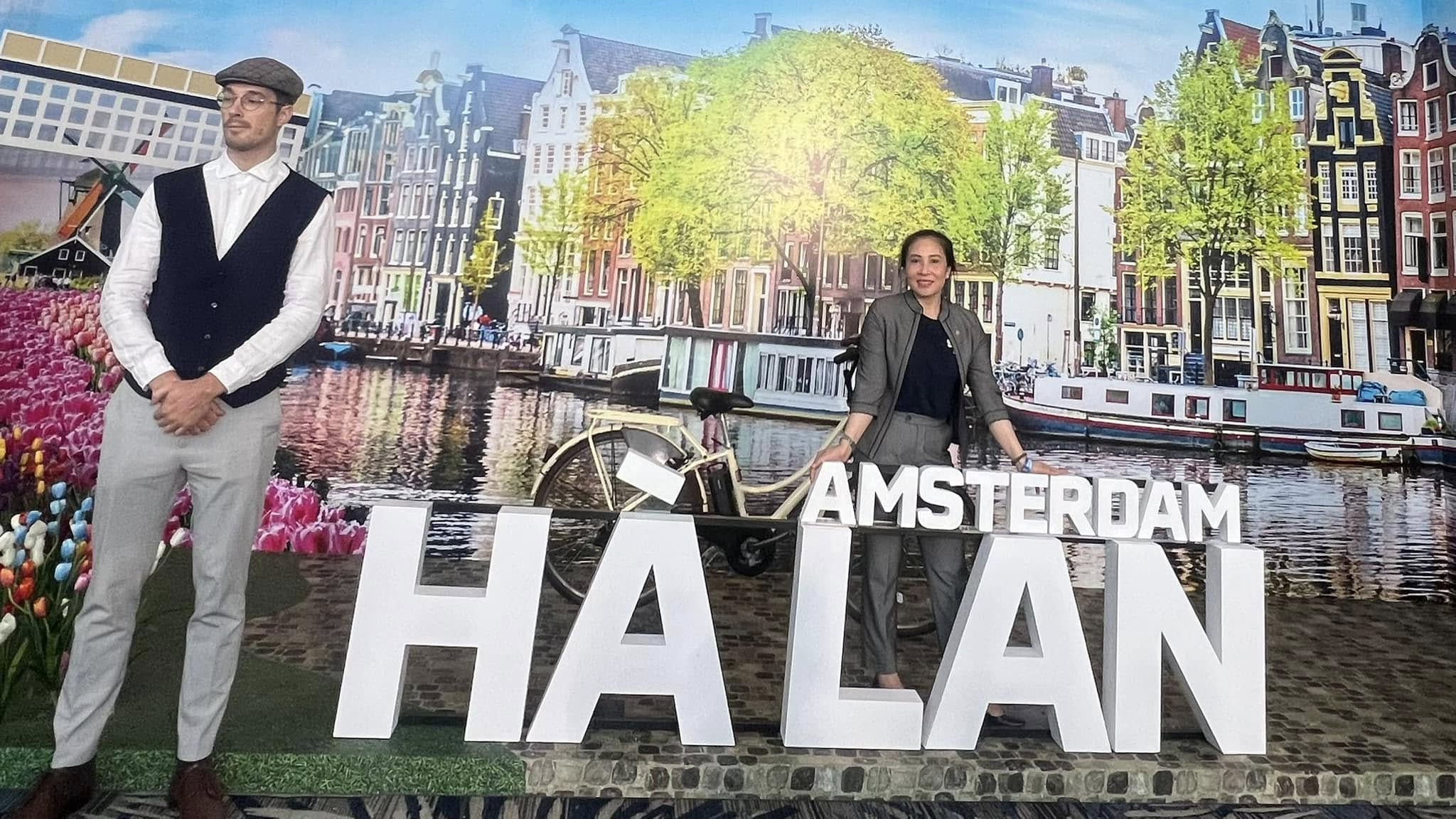 Chuyến du lịch thưởng — Amsterdam, Hà Lan